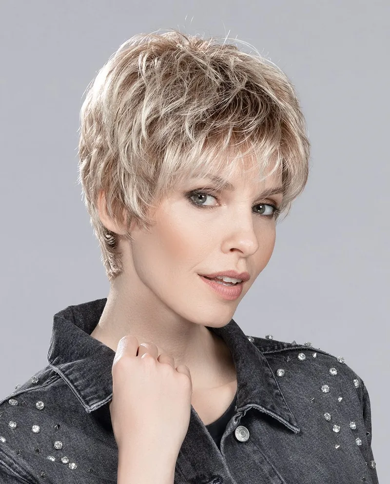 Bo Mono, peluca de Ellen Wille Hairpower