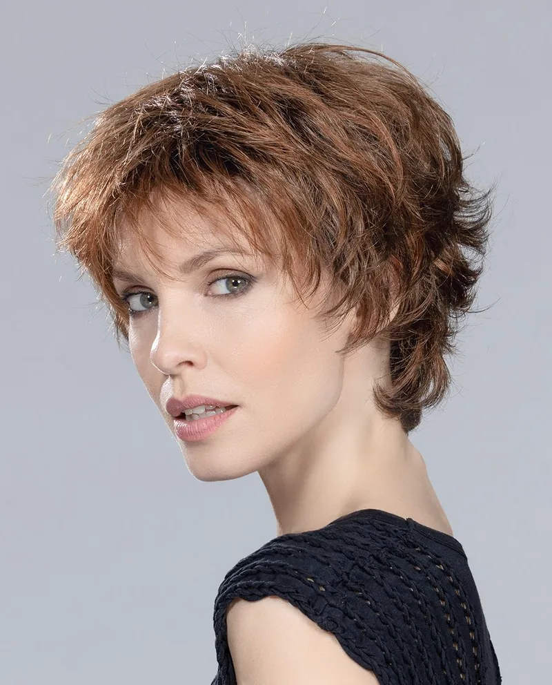 Club 10, peluca de Ellen Wille Hairpower